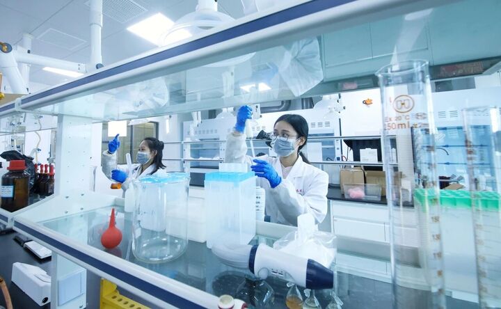 政经1号｜AI耕新田！江苏何以破题“人工智能+农业”新答卷？(图2)